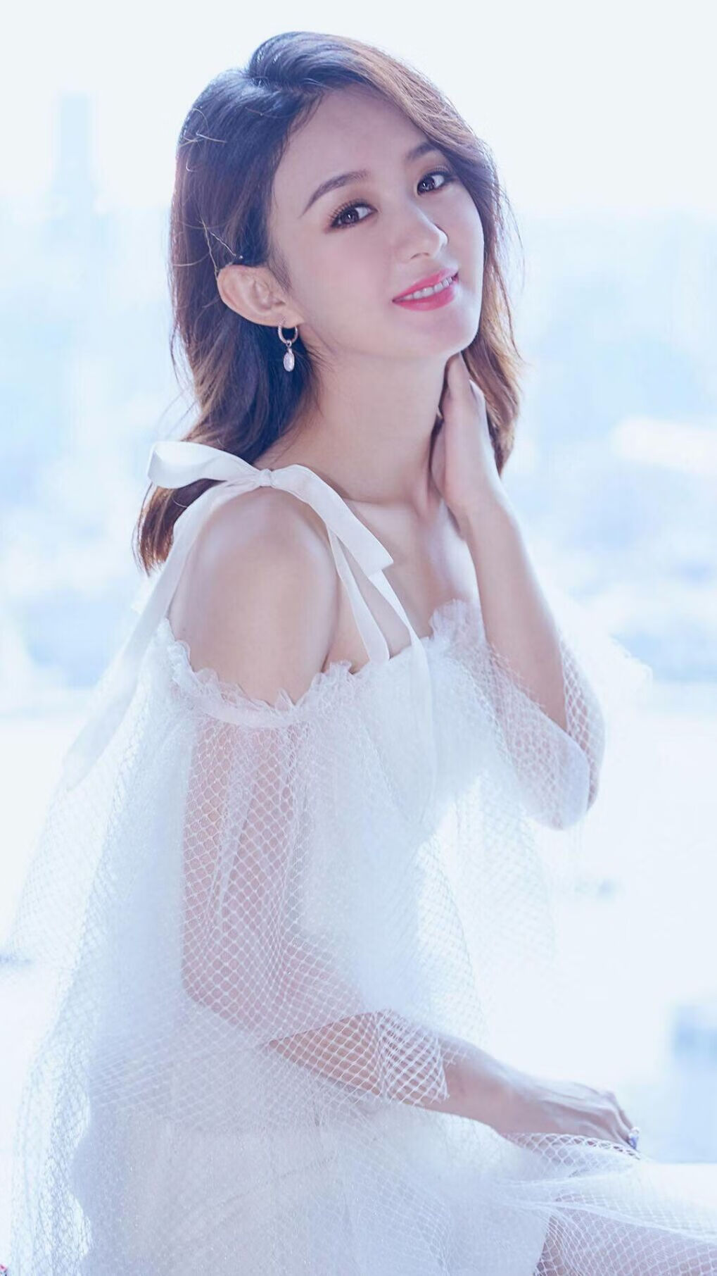 爱游戏官方网站-中超转会窗口活跃多名年轻球员完成签约，中超球员转会规则